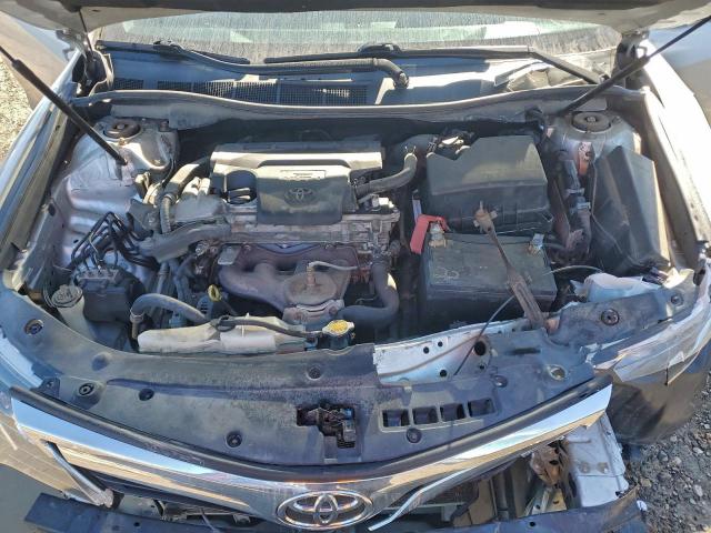 Toyota Camry L Image 9