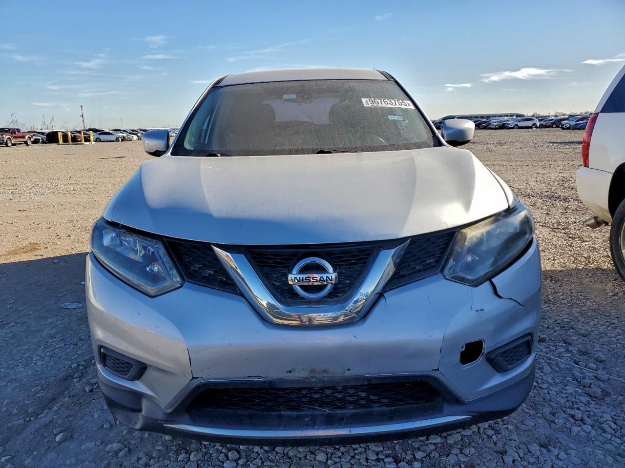 Nissan Rogue S Image 5