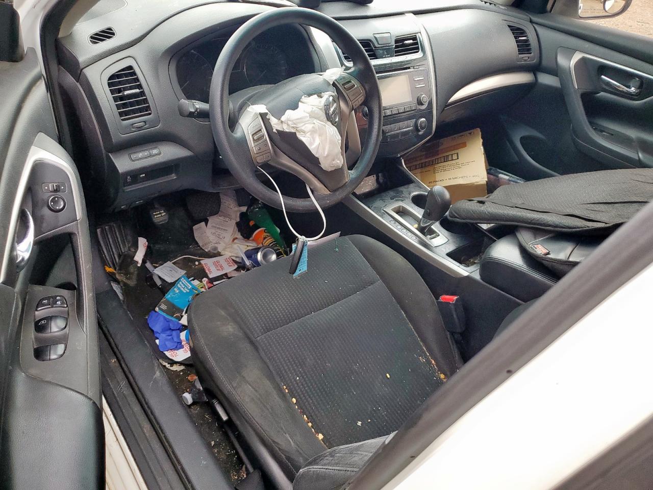 Nissan Altima 2.5 Image 4