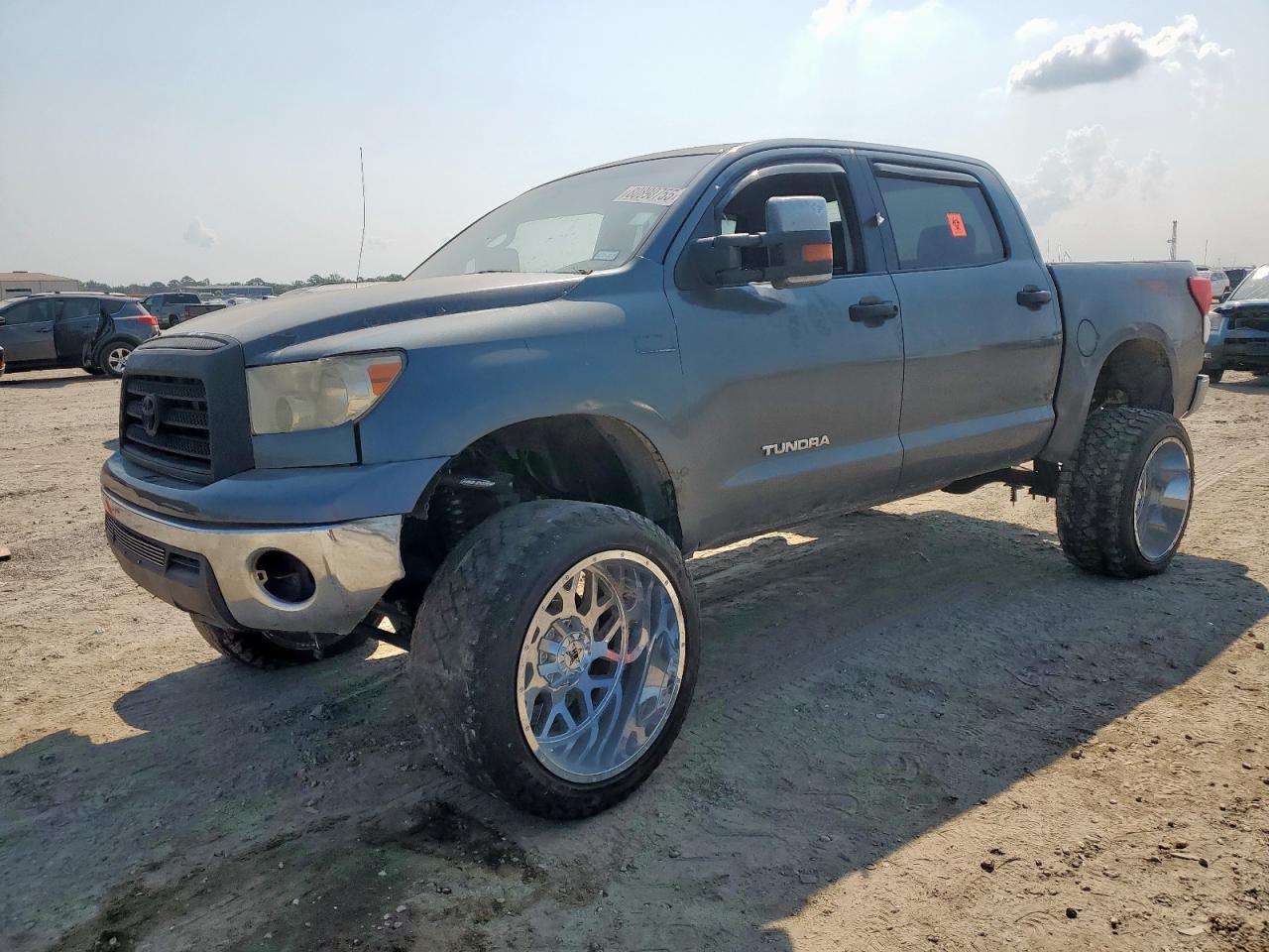 Toyota Tundra Crewmax Sr5 Image 1