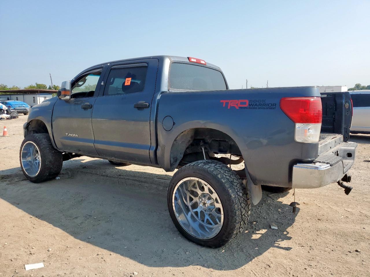Toyota Tundra Crewmax Sr5 Image 12