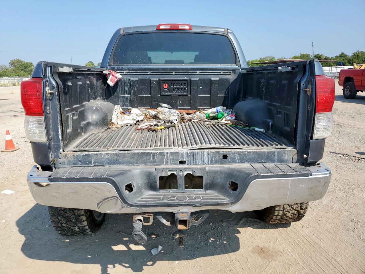 Toyota Tundra Crewmax Sr5 Image 6