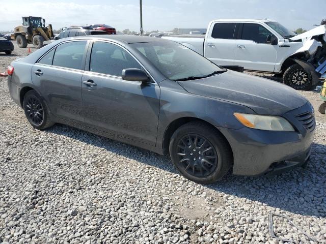 Toyota Camry Base Image 2