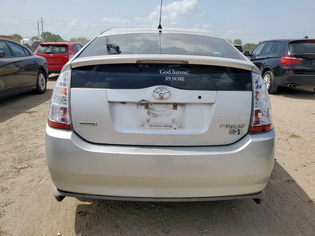 Toyota Prius Image 2