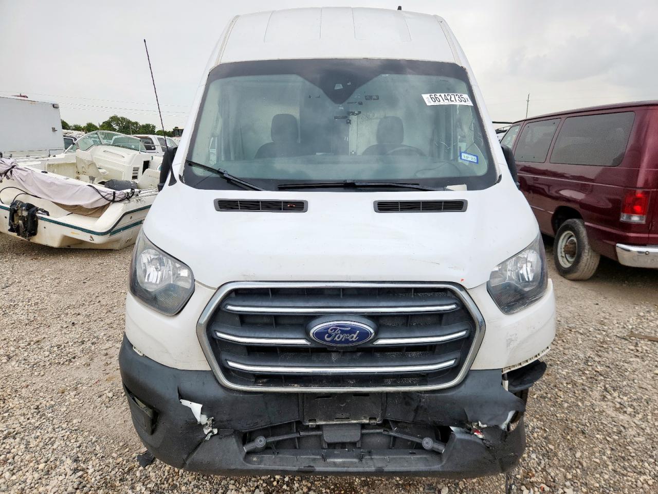 Ford Transit T-250 Image 13