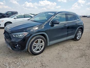  Salvage Mercedes-Benz GLA
