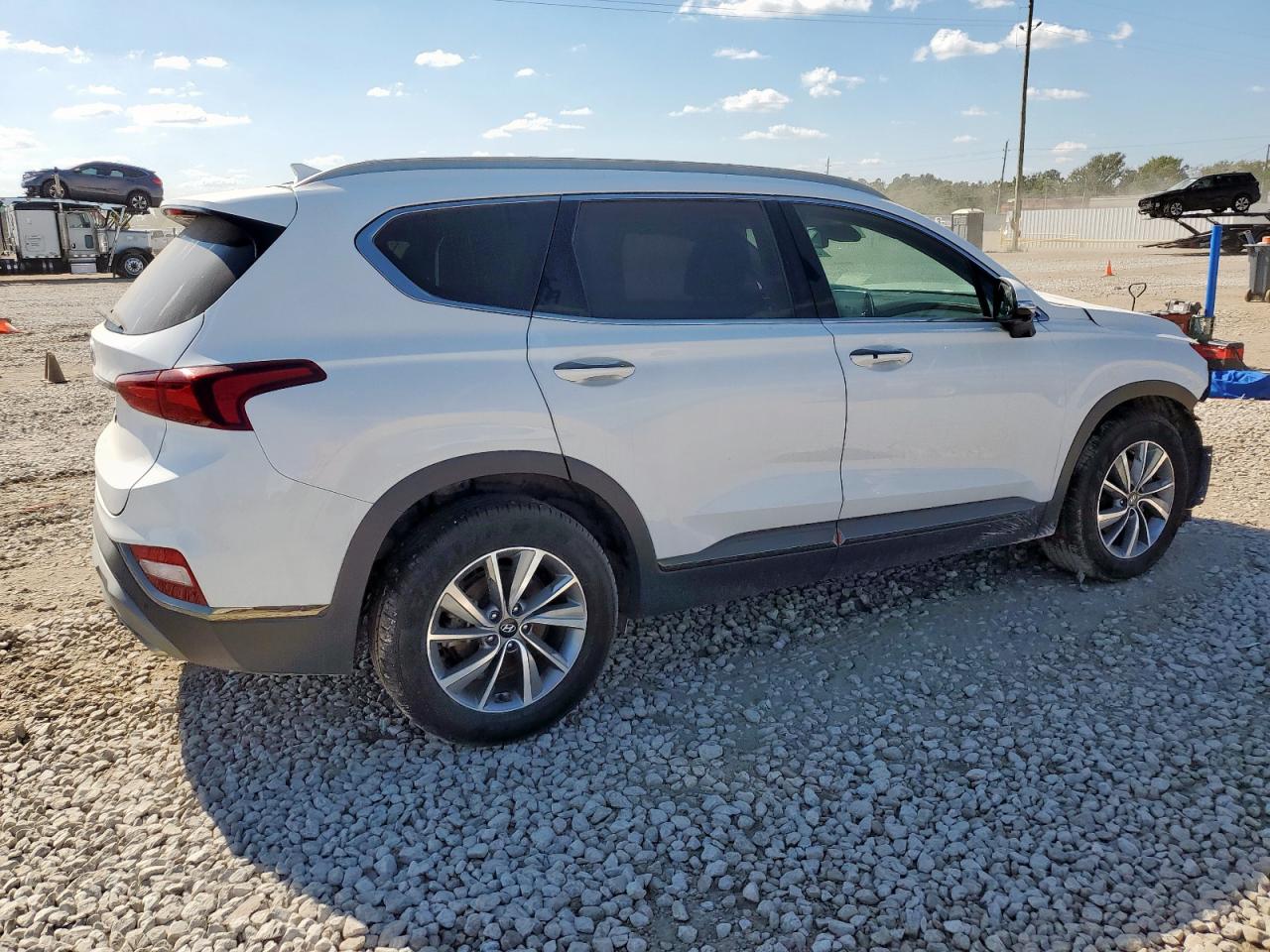 Hyundai SANTA FE Limited Image 2