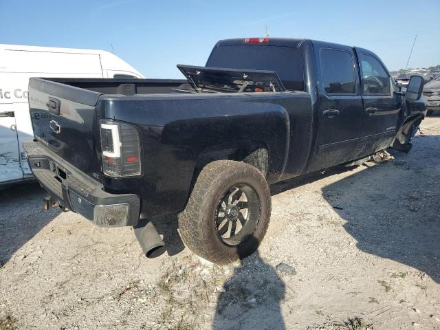 Chevrolet Silverado K2500 Heavy Duty Ltz Image 14