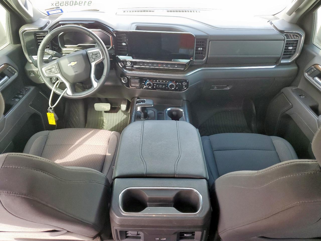 Chevrolet Silverado K1500 Lt Image 10