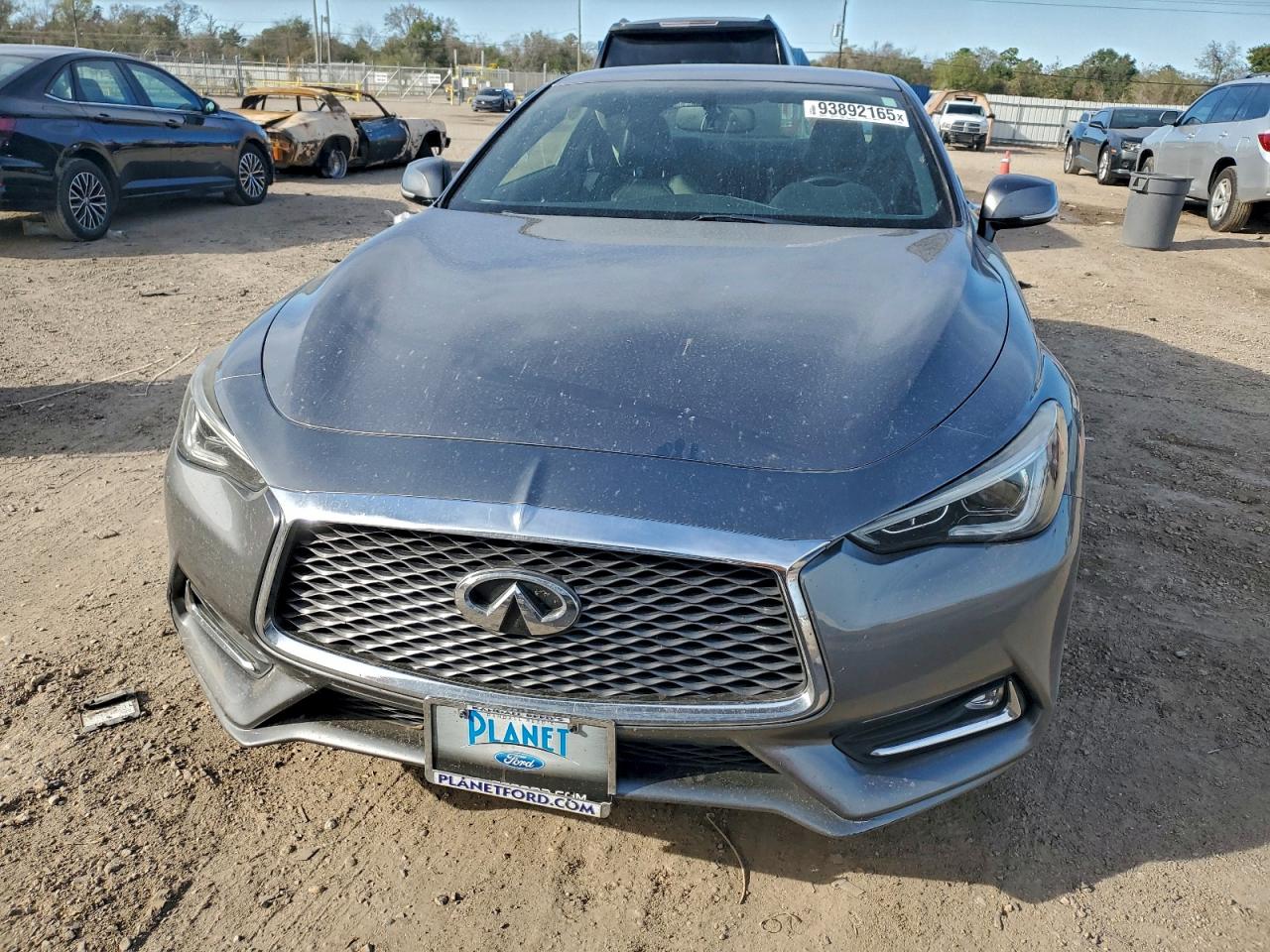 INFINITI Q60 Luxe 300 Image 7