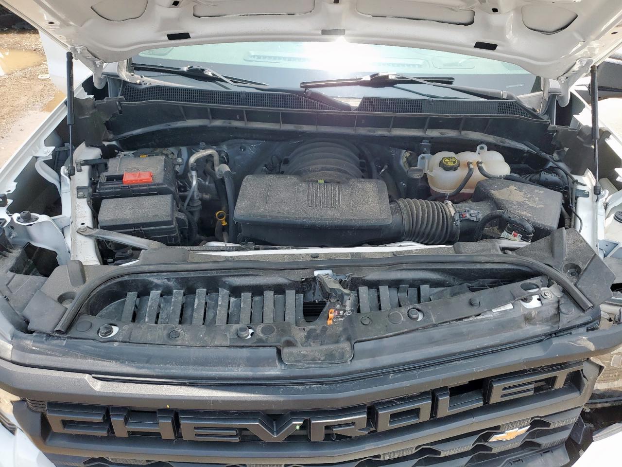 Chevrolet Silverado K1500 Image 11