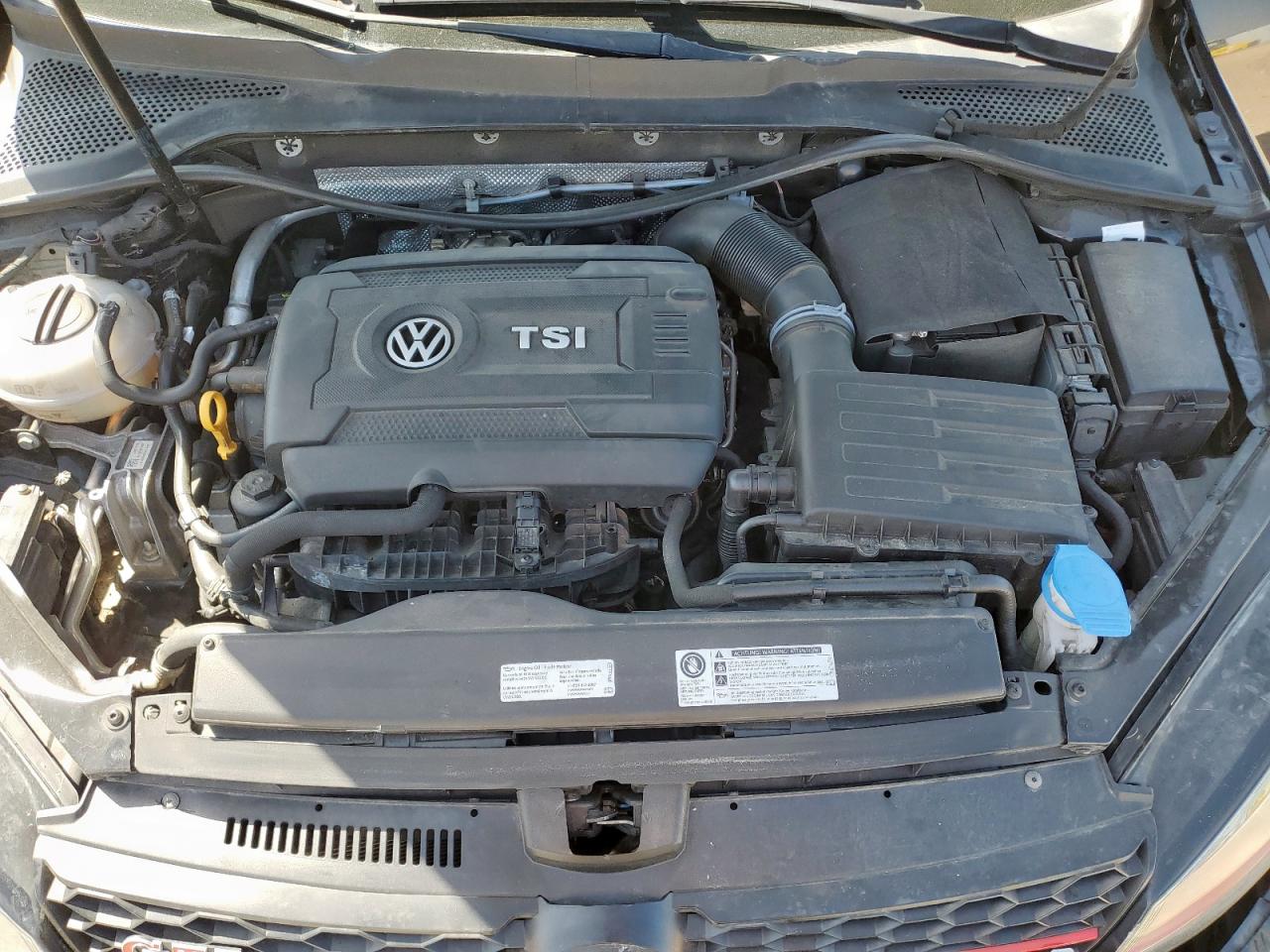 Volkswagen GTI Sport Image 10