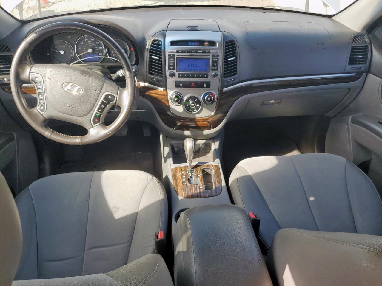 Hyundai SANTA FE Se Image 3