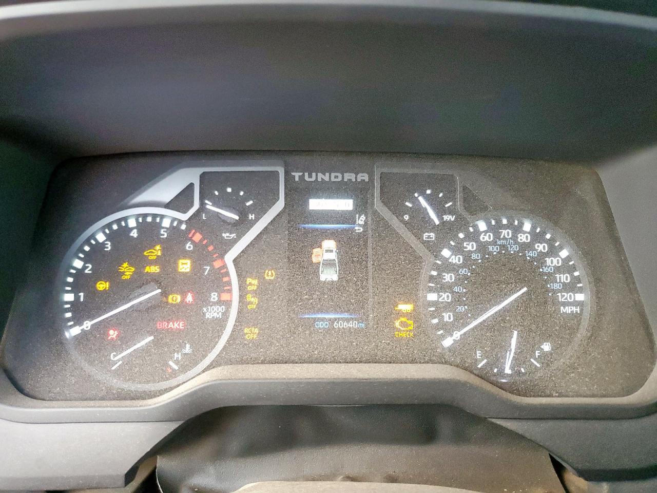 Toyota Tundra Crewmax Limited Image 9