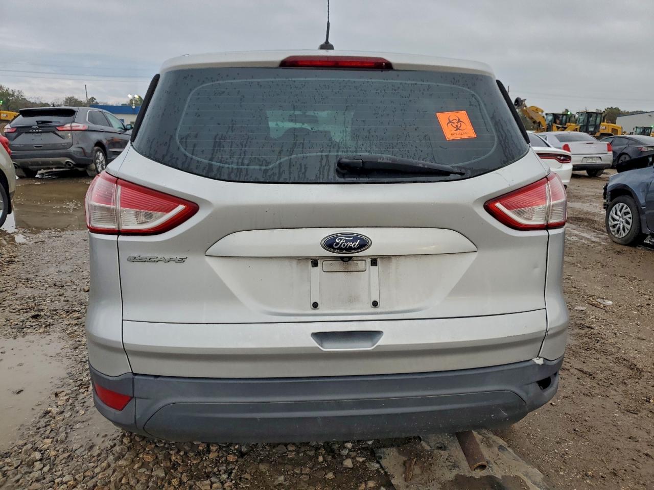 Ford Escape S Image 3