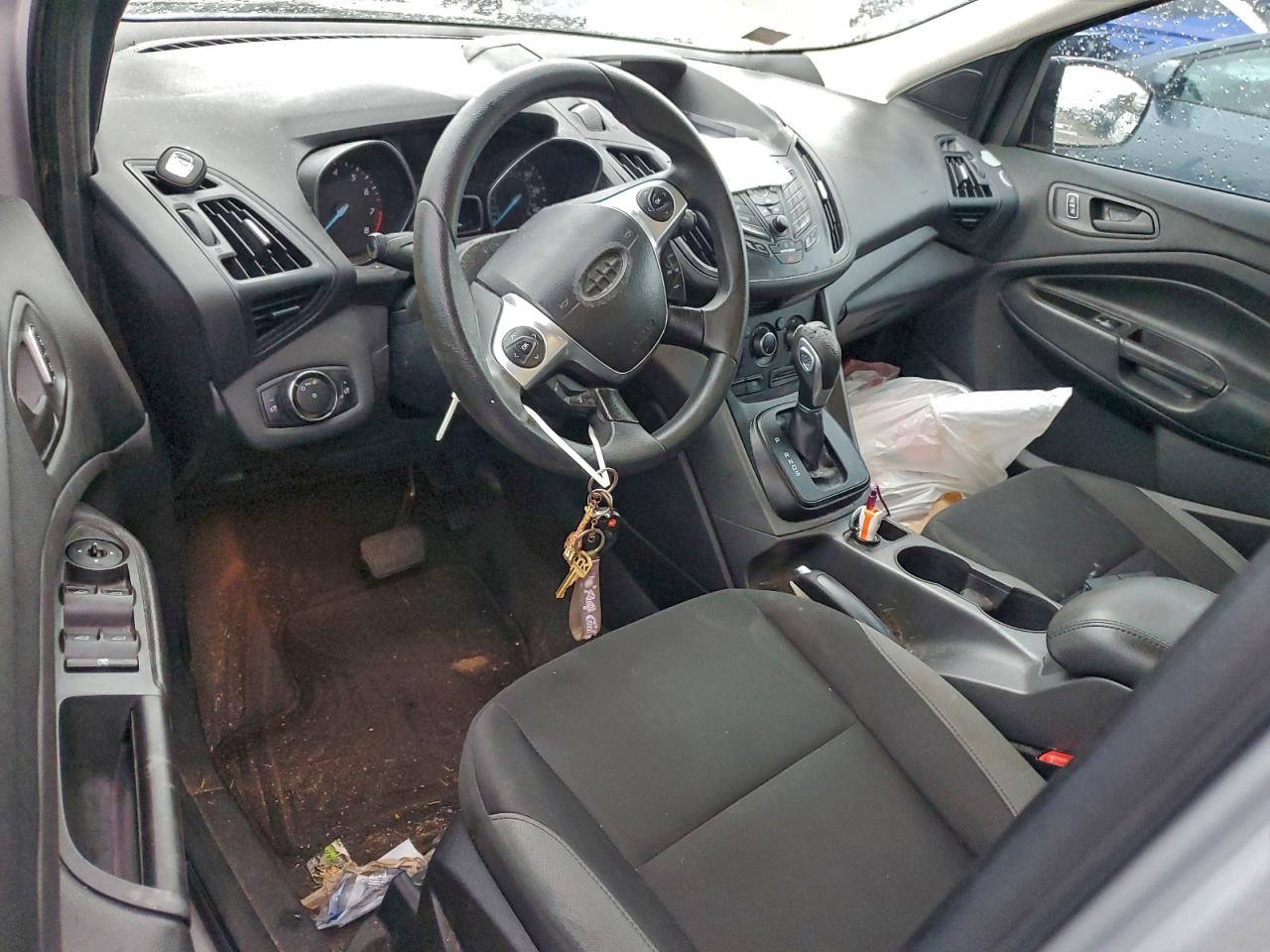 Ford Escape S Image 12