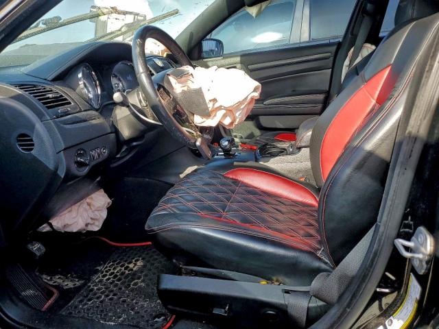 Chrysler 300 S Image 5