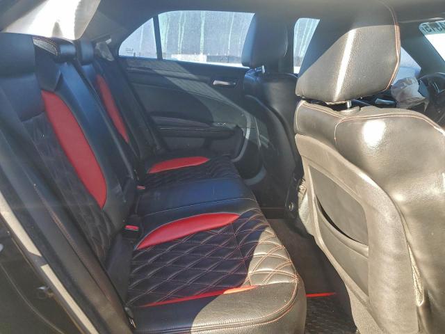 Chrysler 300 S Image 7