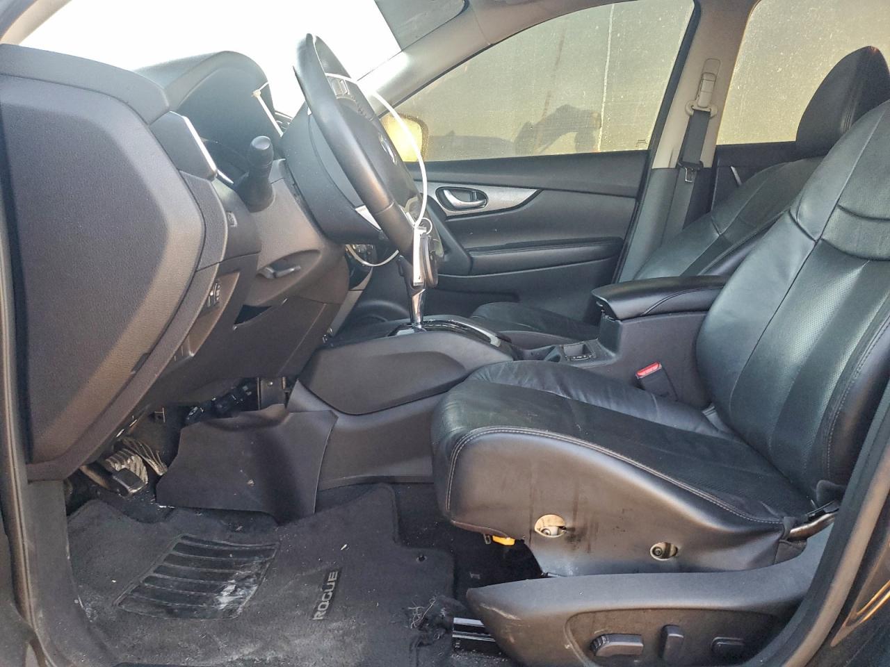 Nissan Rogue S Image 12