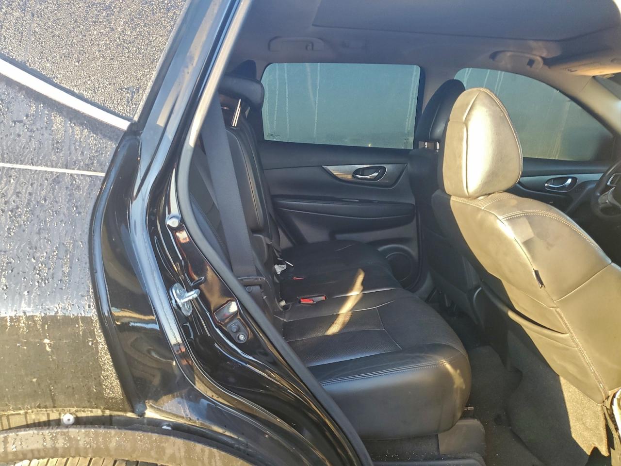 Nissan Rogue S Image 4