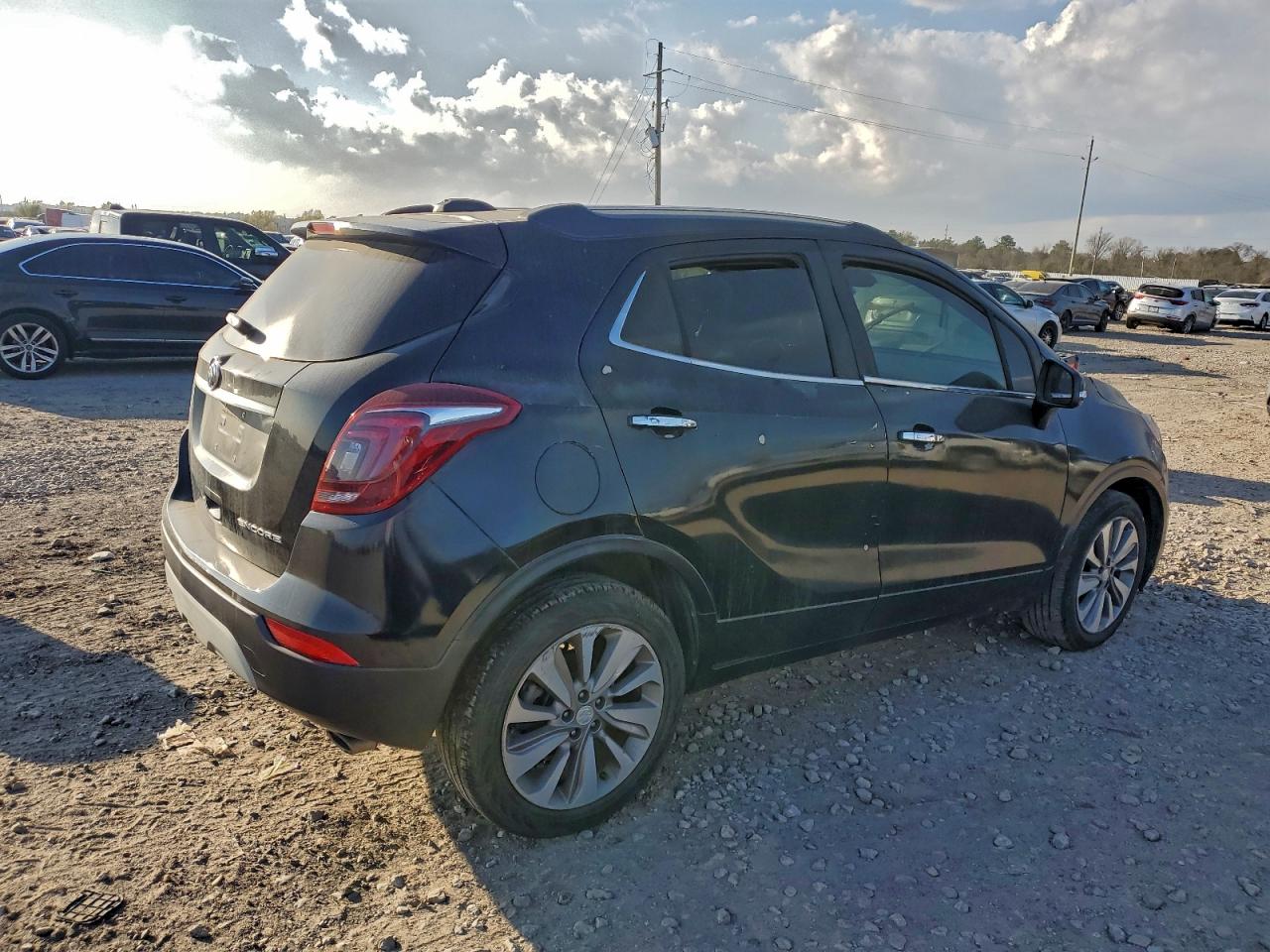 Buick Encore Preferred Image 3