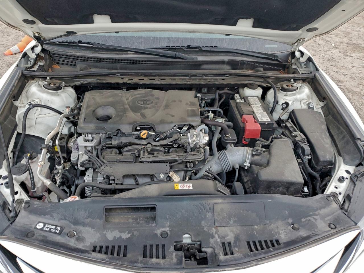 Toyota Camry Le Image 5