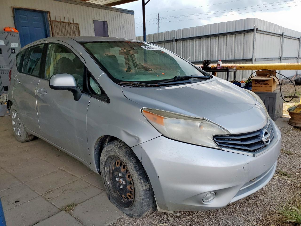 Nissan Versa S Image 11