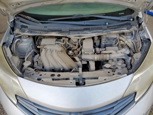 Nissan Versa S Image 8