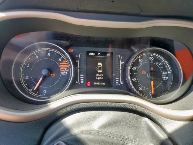 Jeep Grand Cherokee Latitude Image 11