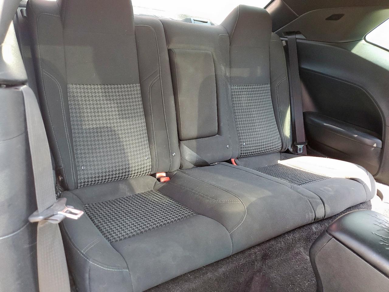 Dodge Challenger Sxt Image 6