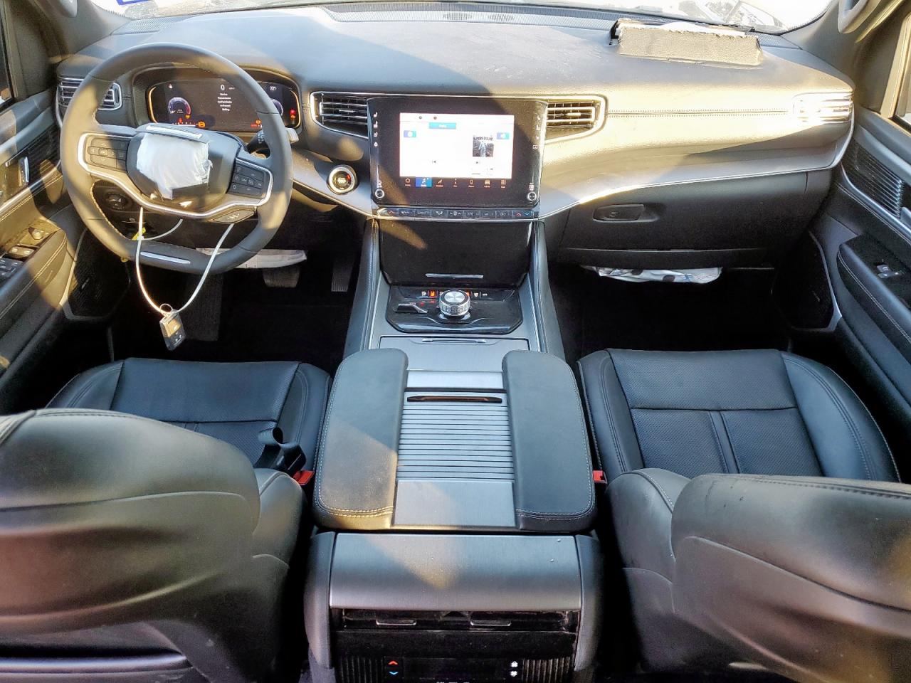 Jeep Wagoneer Series I Image 13