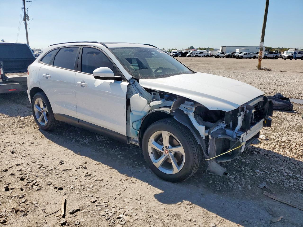 Jaguar F-PACE Premium Image 2