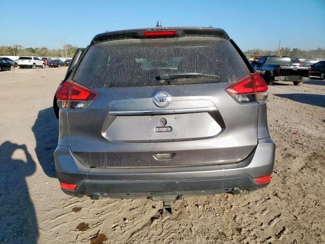 Nissan Rogue S Image 8