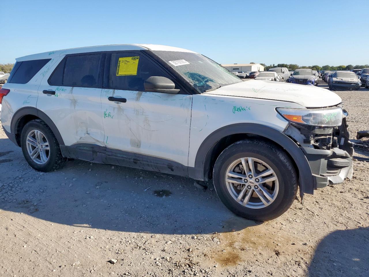 Ford Explorer Image 9