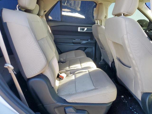 Ford Explorer Image 11