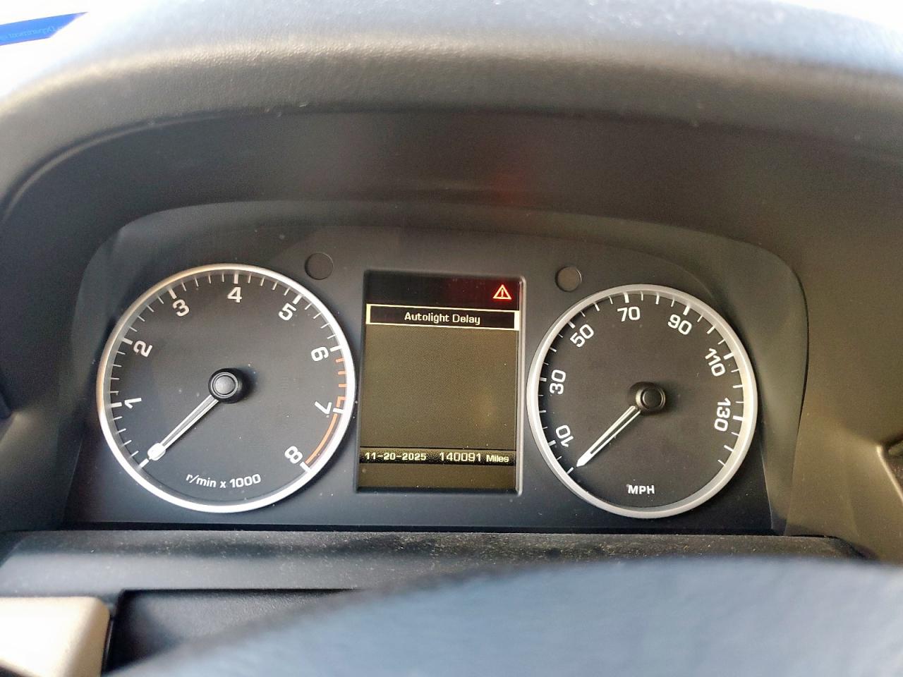 Land Rover Range Rover Lux Image 5