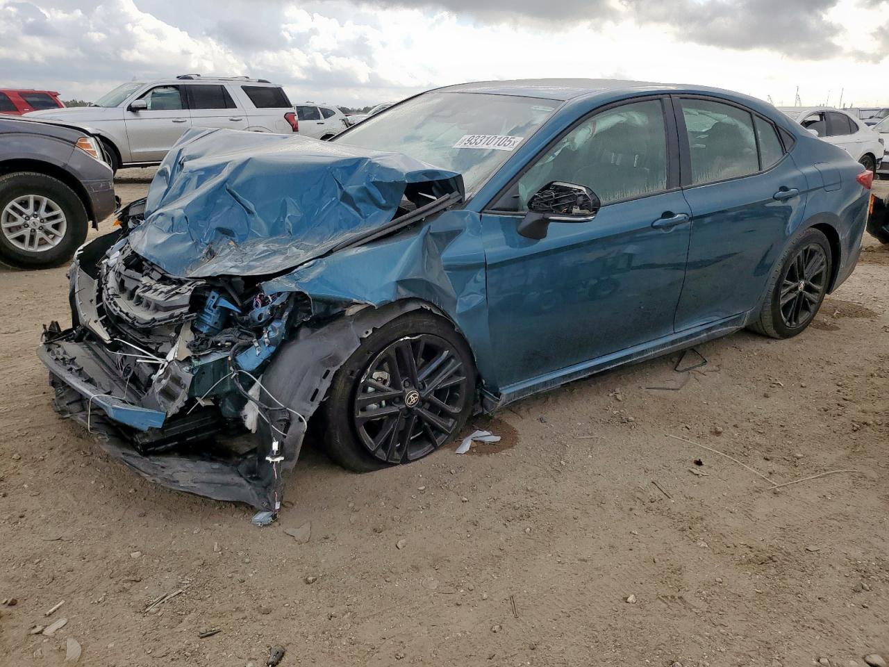 Toyota Camry Xse Image 1