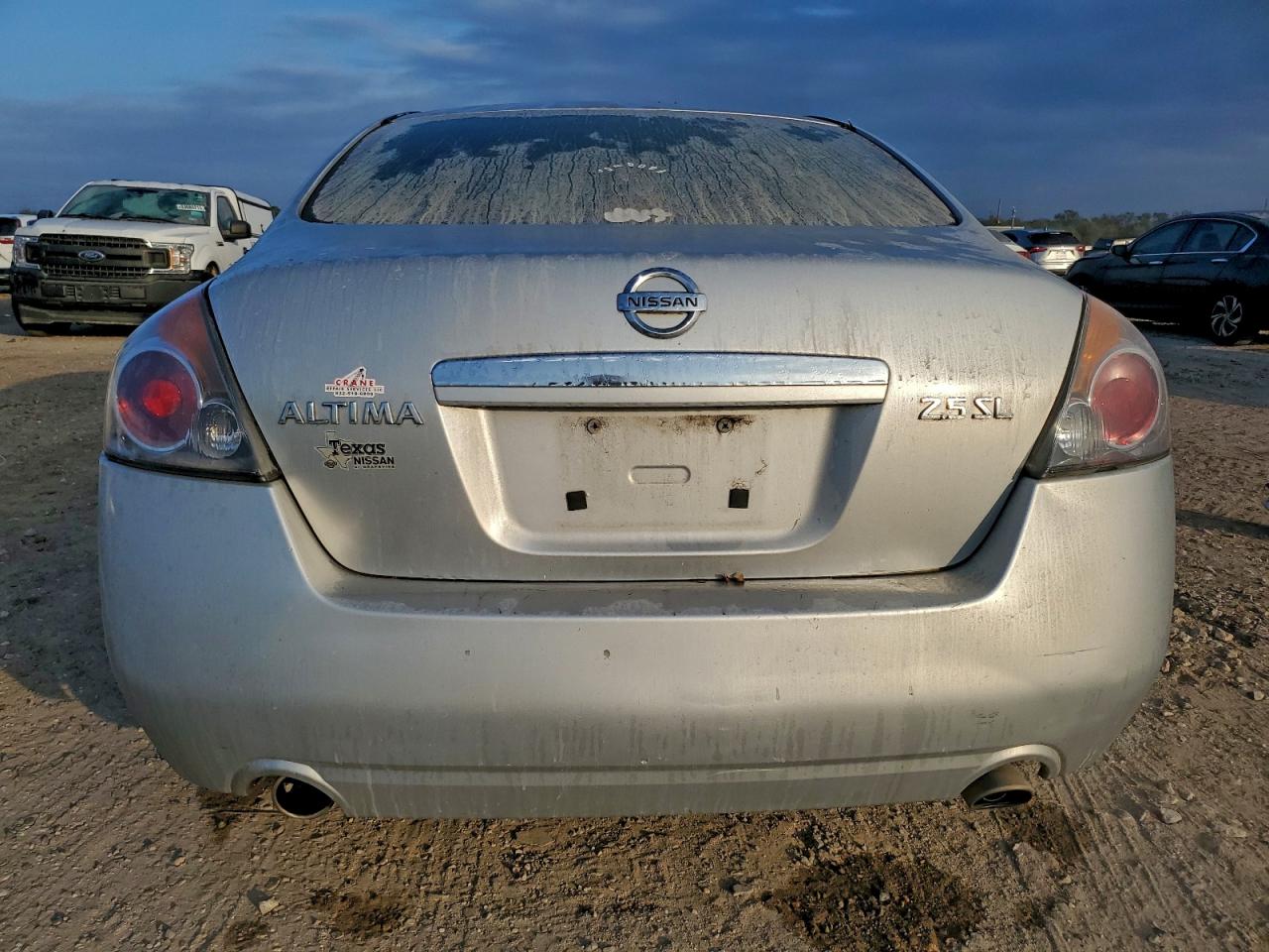 Nissan Altima 2.5 Image 2