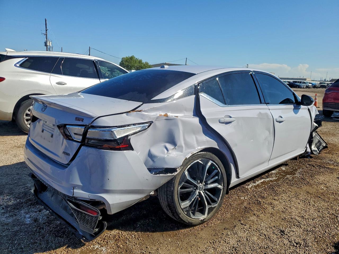 Nissan Altima Sr Image 9