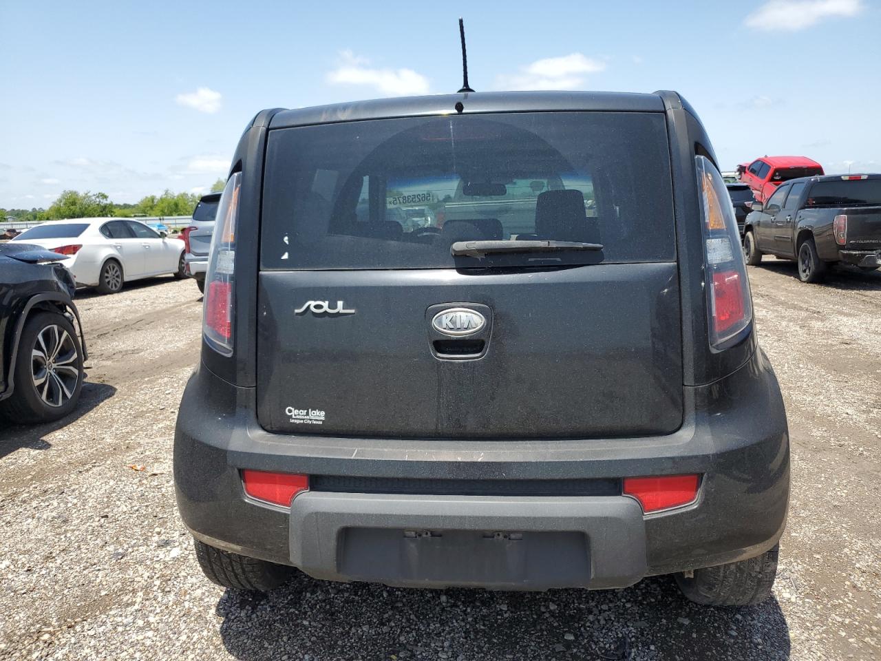 Kia Soul + Image 2
