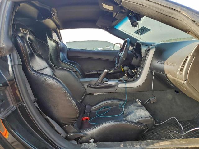 Chevrolet Corvette Image 6