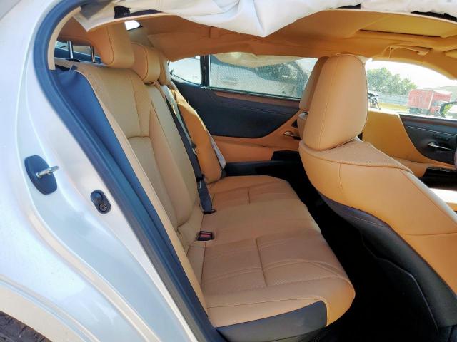 Lexus Es 300h Base Image 10