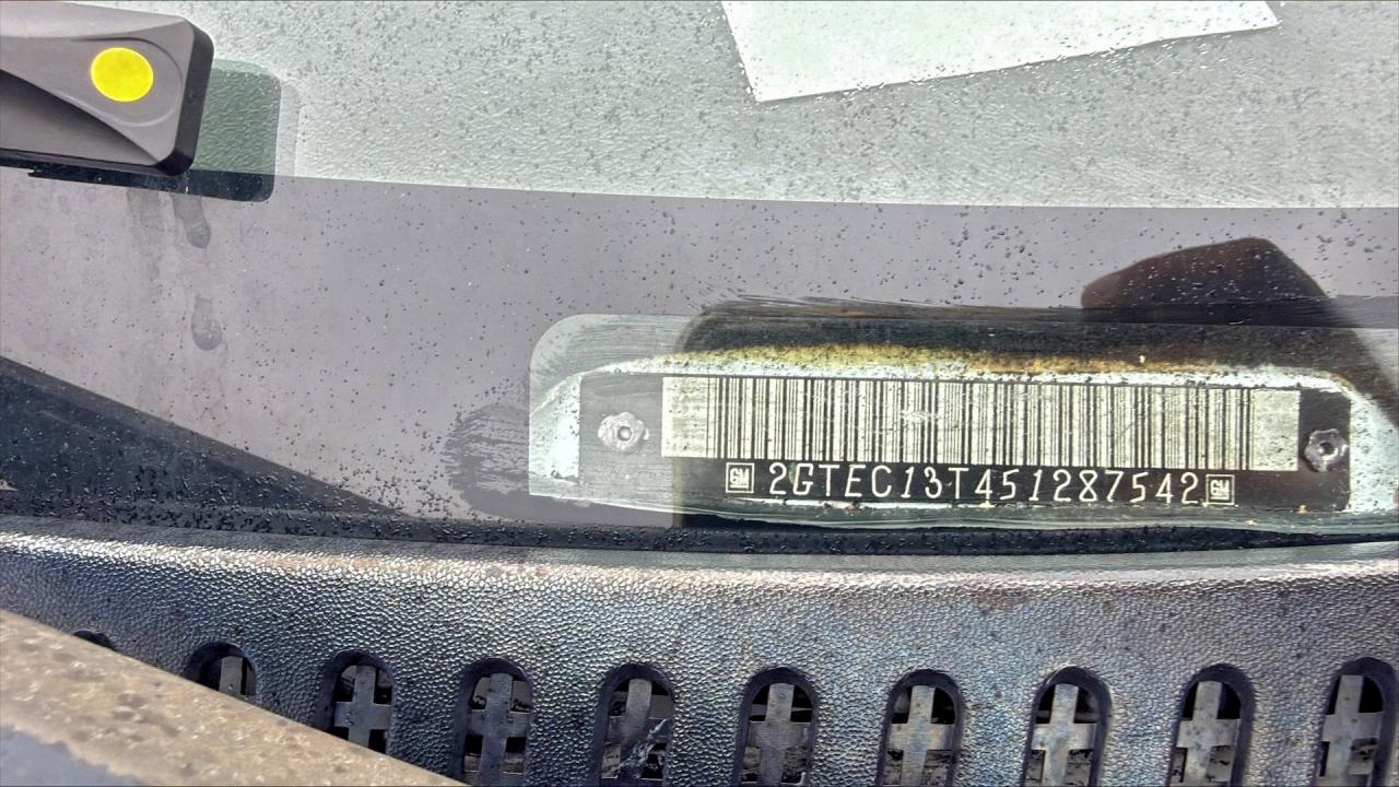 GMC Sierra C1500 Image 8