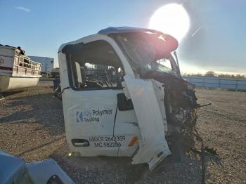  Salvage Peterbilt 579
