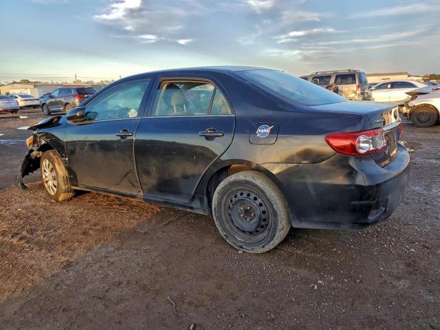 Toyota Corolla Base Image 6