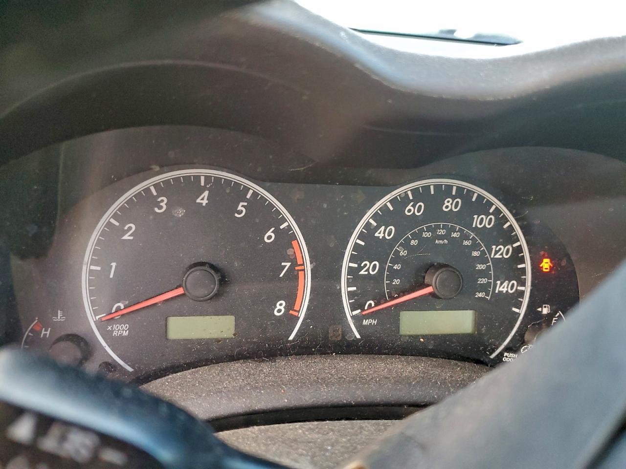 Toyota Corolla Base Image 11