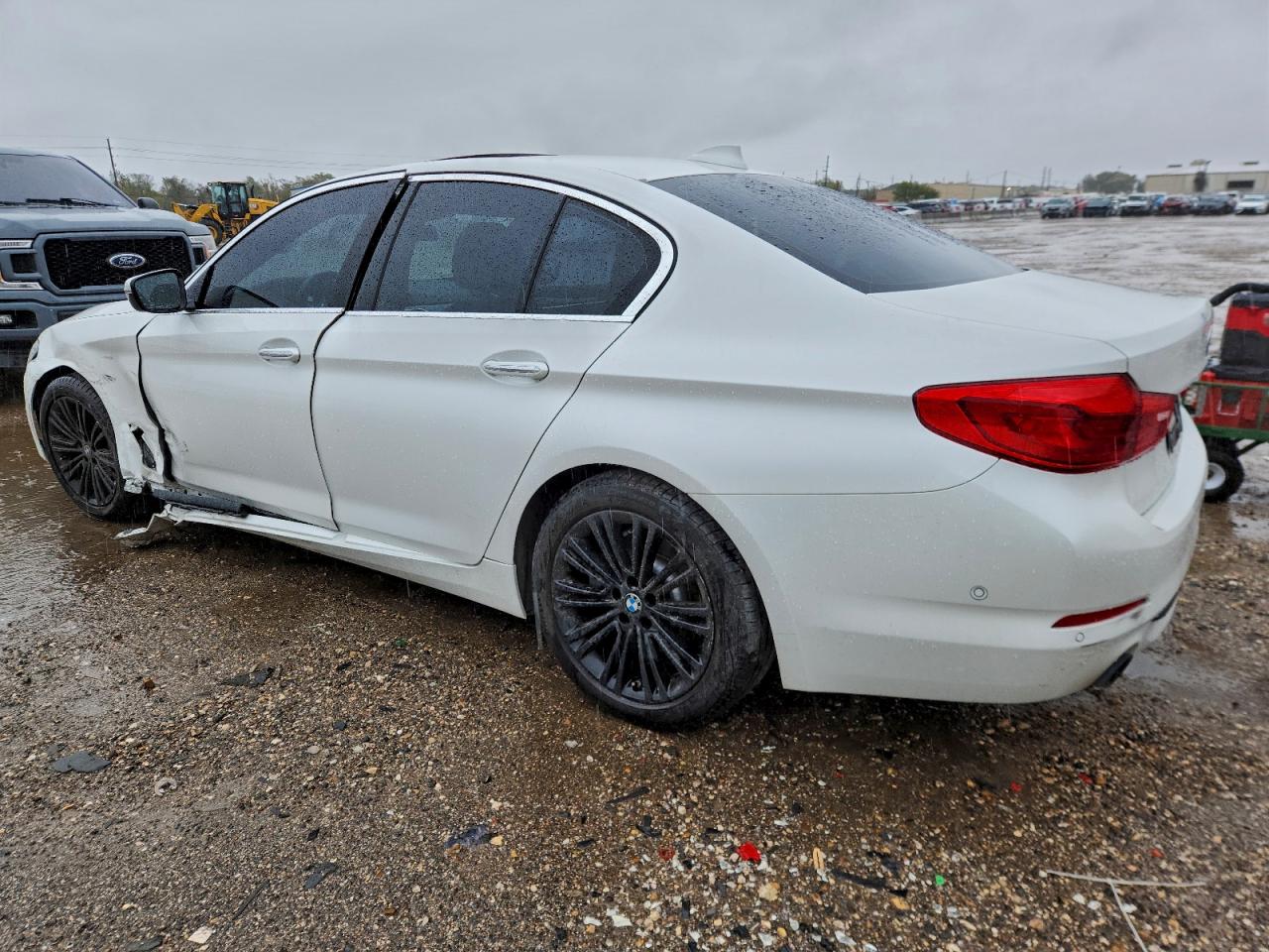 BMW 5 Series I Image 11