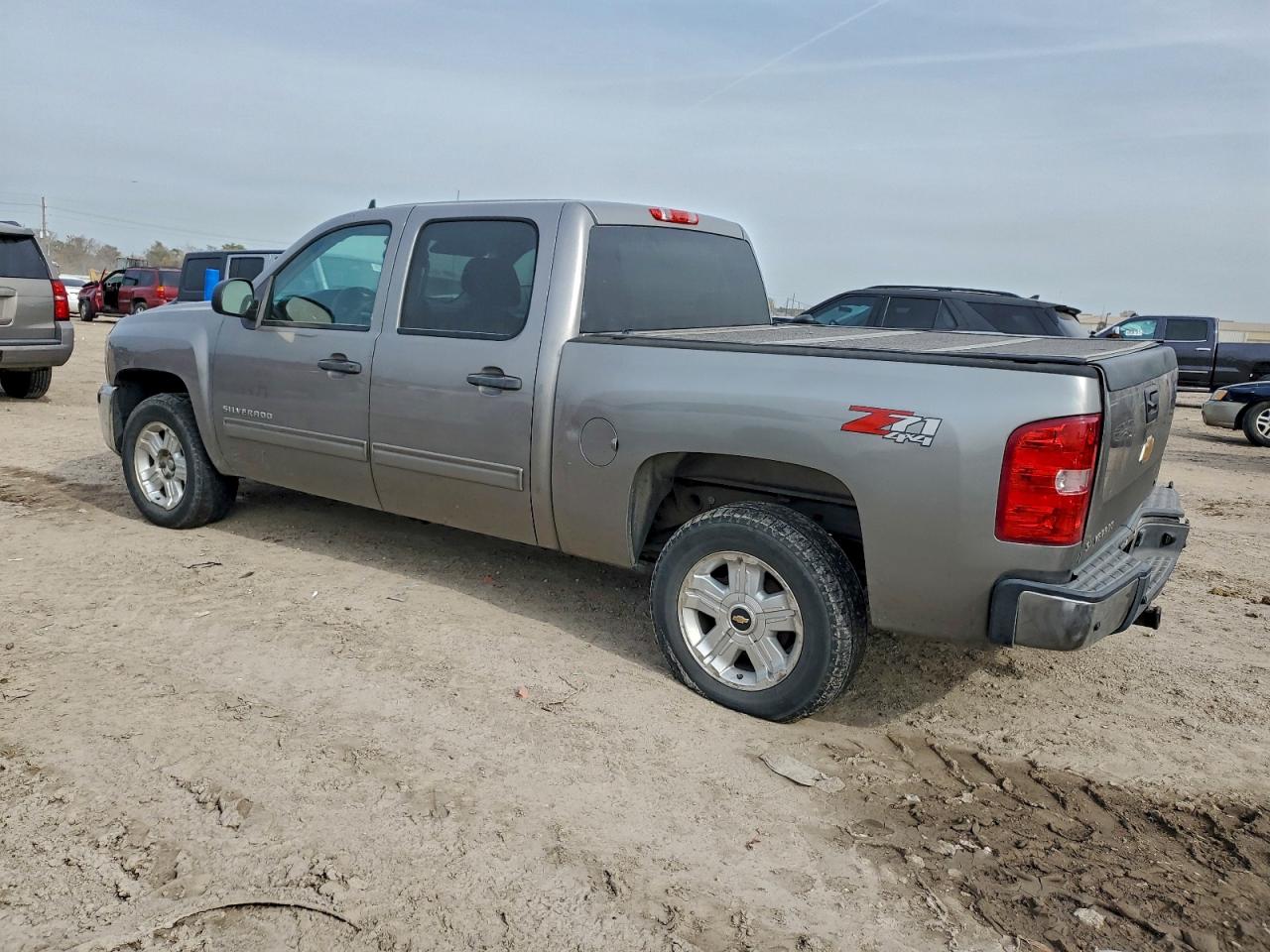 Chevrolet Silverado K1500 Lt Image 11