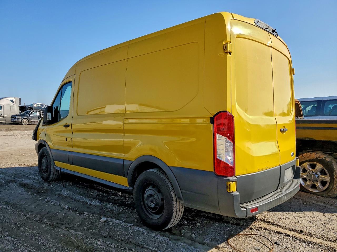 Ford Transit T-150 Image 2