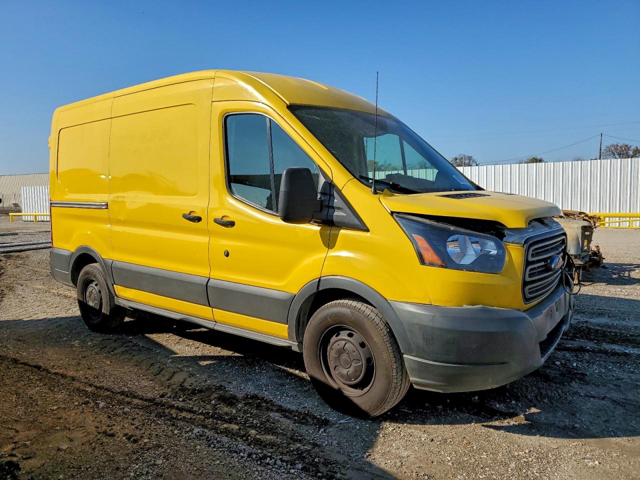 Ford Transit T-150 Image 4